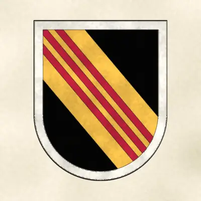 5th Special Forces Group (Airborne) (Army) beret flash, redrawn in ink and watercolor from the public-domain reference image